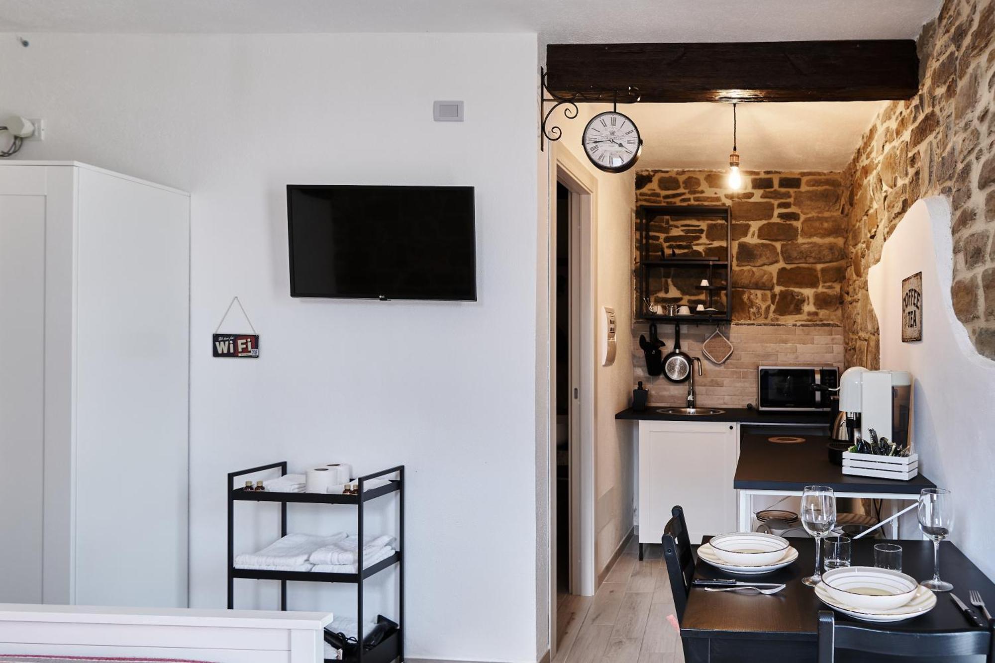 Eureka Room & Breakfast Pietrapertosa Bagian luar foto